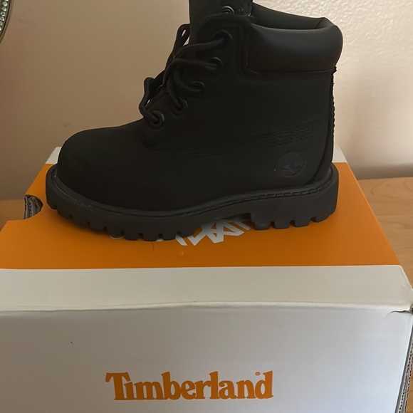 Black timberland 6 in/Toddler worn 1 once never worn after cleaned by offical - Picture 7 of 10